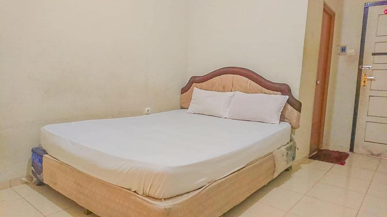Oyo Life 93590 Penginapan Palapa 10 Syariah Bandar Lampung Bagian luar foto