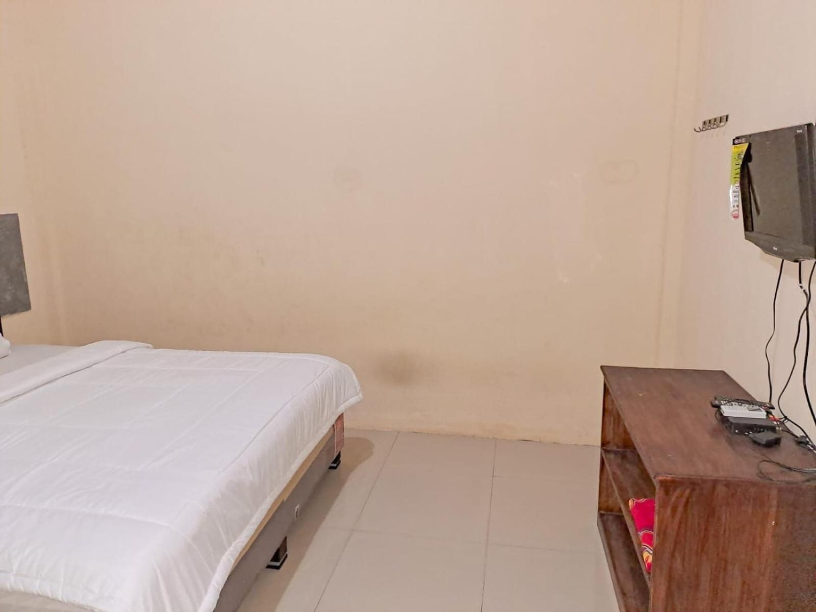 Oyo Life 93590 Penginapan Palapa 10 Syariah Bandar Lampung Bagian luar foto